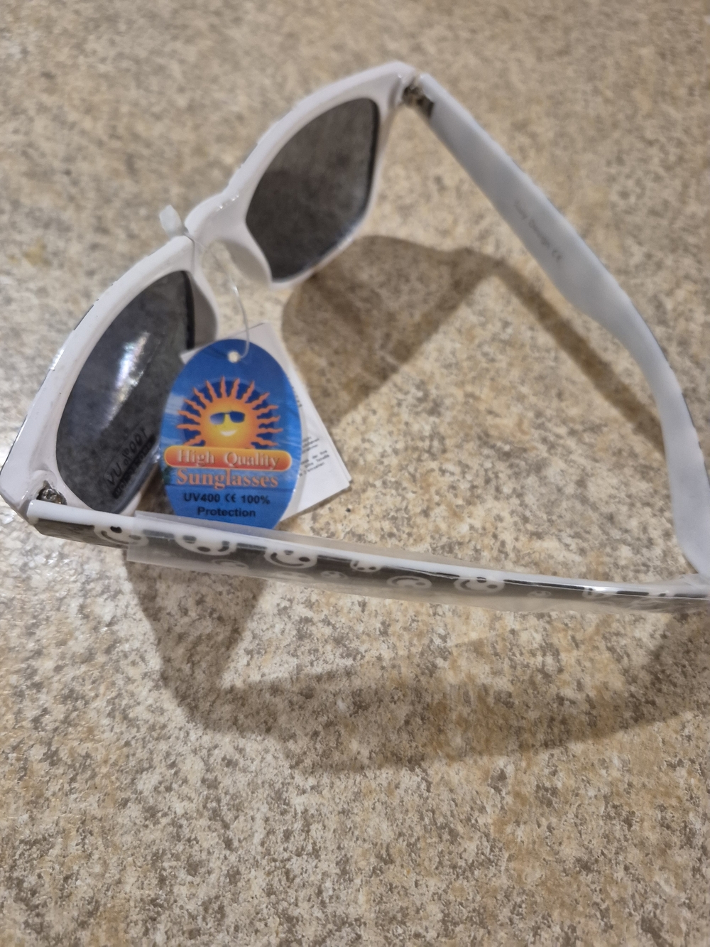 Black and White Smiley Face Sunglasses New With Tags. Kid Or Adult. - Picture 9 of 10